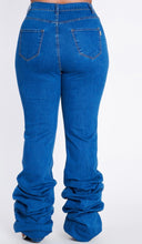 Load image into Gallery viewer, Curvy Denim Scrunch